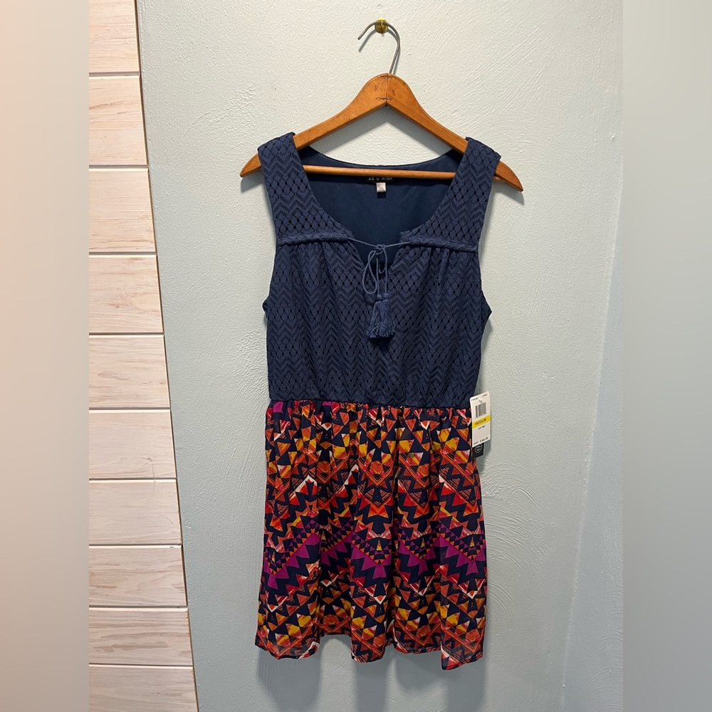 Summer dress - Size Medium